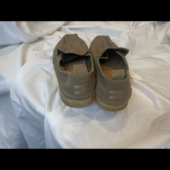 TOMS - Picture 4 of 9
